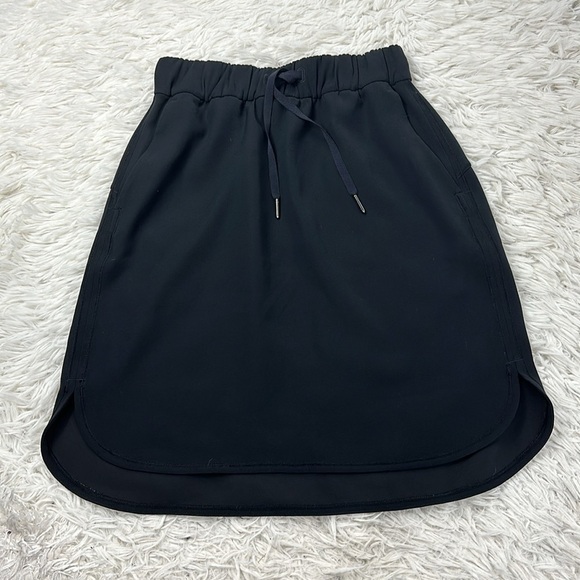 Lululemon On the Fly Skirt - Picture 1 of 5